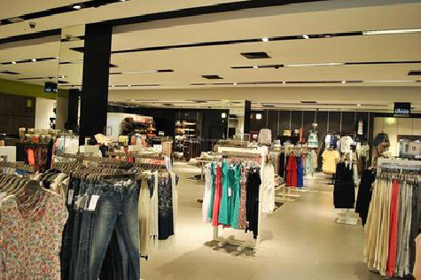 凌云商场里的店面怎么装修？